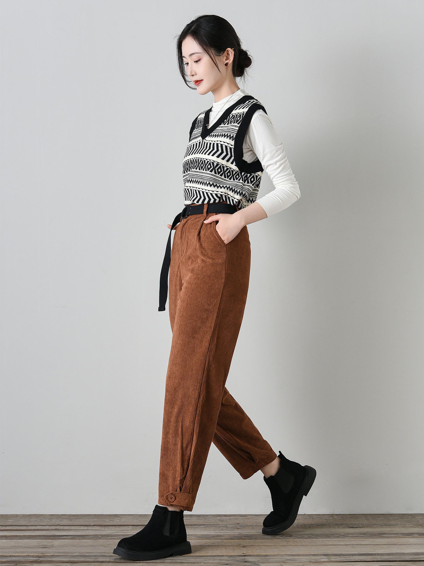 Tie belt loose fitting corduroy pants women C4697