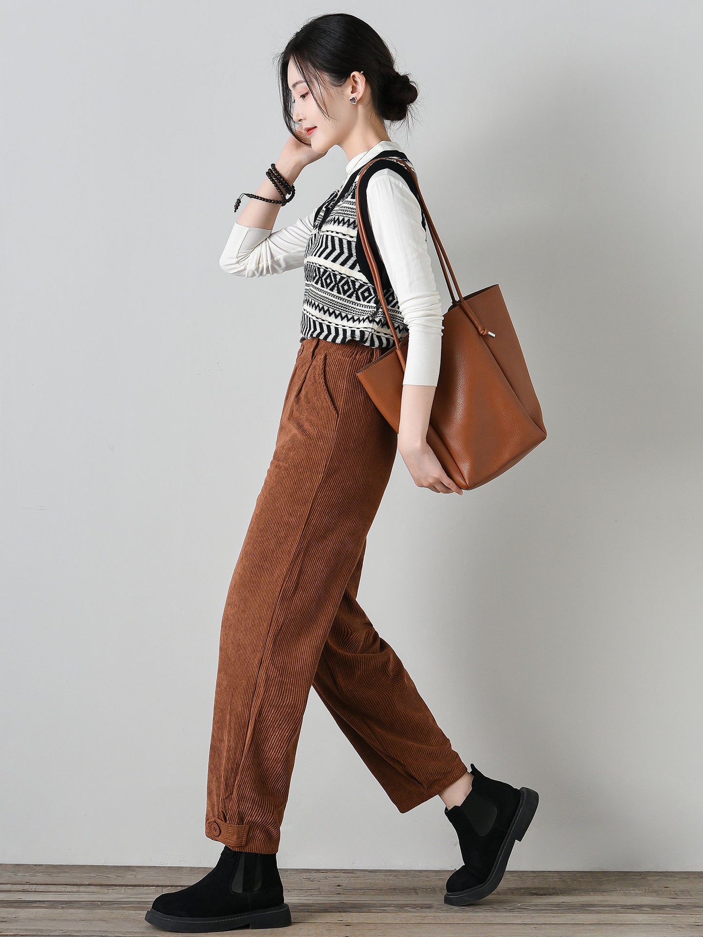 Tie belt loose fitting corduroy pants women C4697