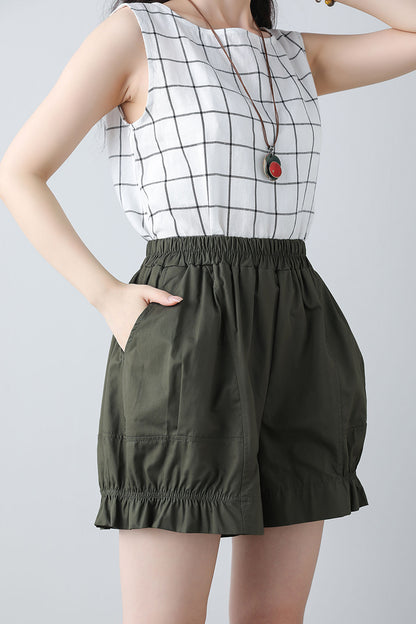 Summer shorts with elastic waist band C3450