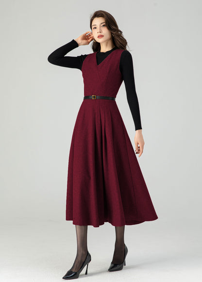 Gray Wool Midi Dress - Flattering Fit and Flare Silhouette c4320