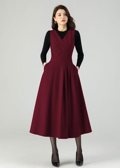 Gray Wool Midi Dress - Flattering Fit and Flare Silhouette c4320