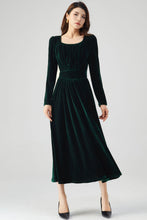 Load image into Gallery viewer, Green Velvet Autumn Dress Women C4328
