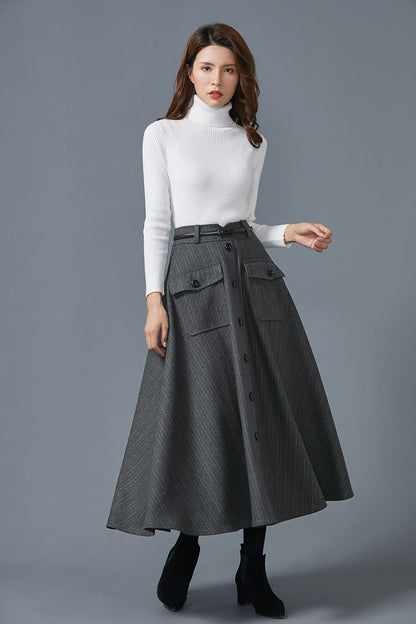 gray skirt