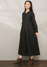 Load image into Gallery viewer, Black Loose fit Linen Shirt Dress C1974

