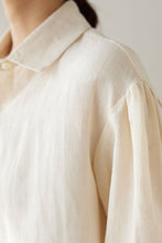 Load image into Gallery viewer, Women Spring Apricot Linen Shirt C3175
