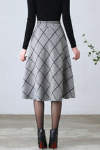 Load image into Gallery viewer, Swing Wool Plaid Midi Skirt Women C2605
