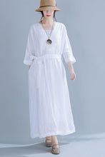 Load image into Gallery viewer, Two-piece linen dress with V neck and seven minute sleeve 190244
