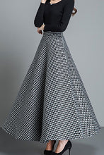 Load image into Gallery viewer, Houndstooth A Line Wool Skirt Women C2471
