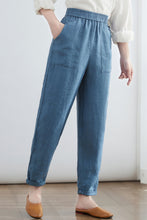Load image into Gallery viewer, Womens Cropped Slacks Pants in Blue C2676

