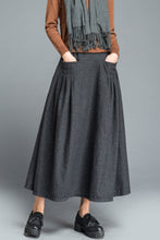 Load image into Gallery viewer, Winter gray wool maxi skirt C1204
