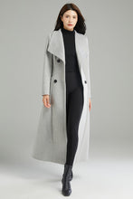 Load image into Gallery viewer, Long Gray Double-breasted Wool Coat C2998

