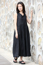 Load image into Gallery viewer, Sleeveless loose fit V neck maxi linen dress C487
