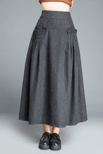 Load image into Gallery viewer, Winter gray wool maxi skirt C1204
