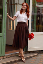 Load image into Gallery viewer, Vintage 50s Brown Linen Midi Skirt C2851
