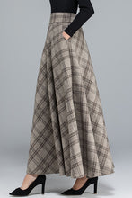 Load image into Gallery viewer, Women Maxi Plaid Wool Skirt C3114
