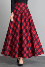 Load image into Gallery viewer, Autumn Red Plaid Wool Skirt C3105
