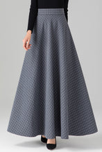 Load image into Gallery viewer, Long Simple Plaid Wool Skirt C3119
