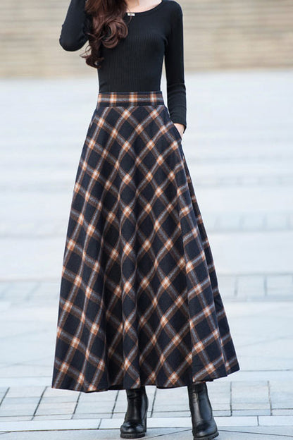 Vintage Inspired Long Maxi Wool Tartan Skirt C2477