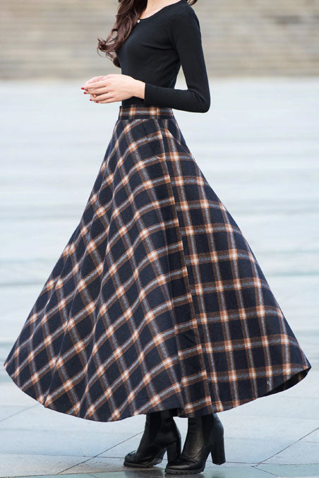Vintage Inspired Long Maxi Wool Tartan Skirt C2477