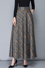 Load image into Gallery viewer, Winter Plaid Long Wool Skirt C3099
