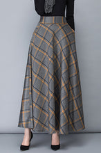 Load image into Gallery viewer, Winter Plaid Long Wool Skirt C3099
