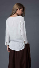 Load image into Gallery viewer, Linen crop top, linen top, white linen top, long sleeve top, white linen blouse, summer top, pocket top with long sleeves, loose top C859
