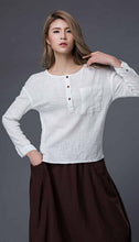 Load image into Gallery viewer, Linen crop top, linen top, white linen top, long sleeve top, white linen blouse, summer top, pocket top with long sleeves, loose top C859
