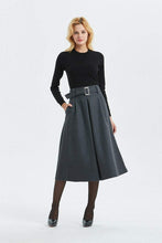 Load image into Gallery viewer, Gray skirt, Winter warm wool skirt - womens skirts with belt, midi skirt &amp; pleated skirt, Gray wool skirt - skirt with pockets C1291
