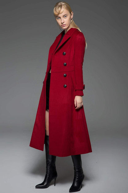 Double-Breasted Woman's Coat with Black Buttons C741